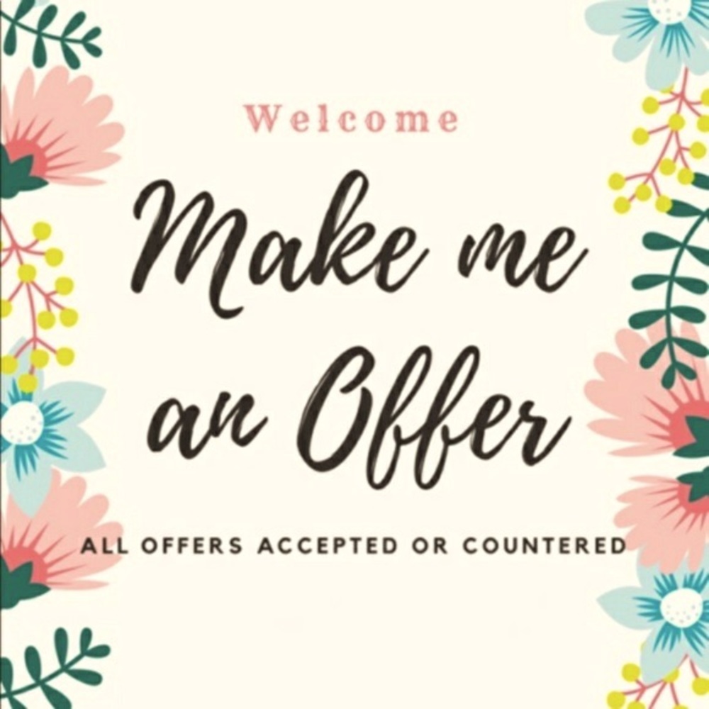 💵🥰MAKE ME AN OFFER!!🥰💵